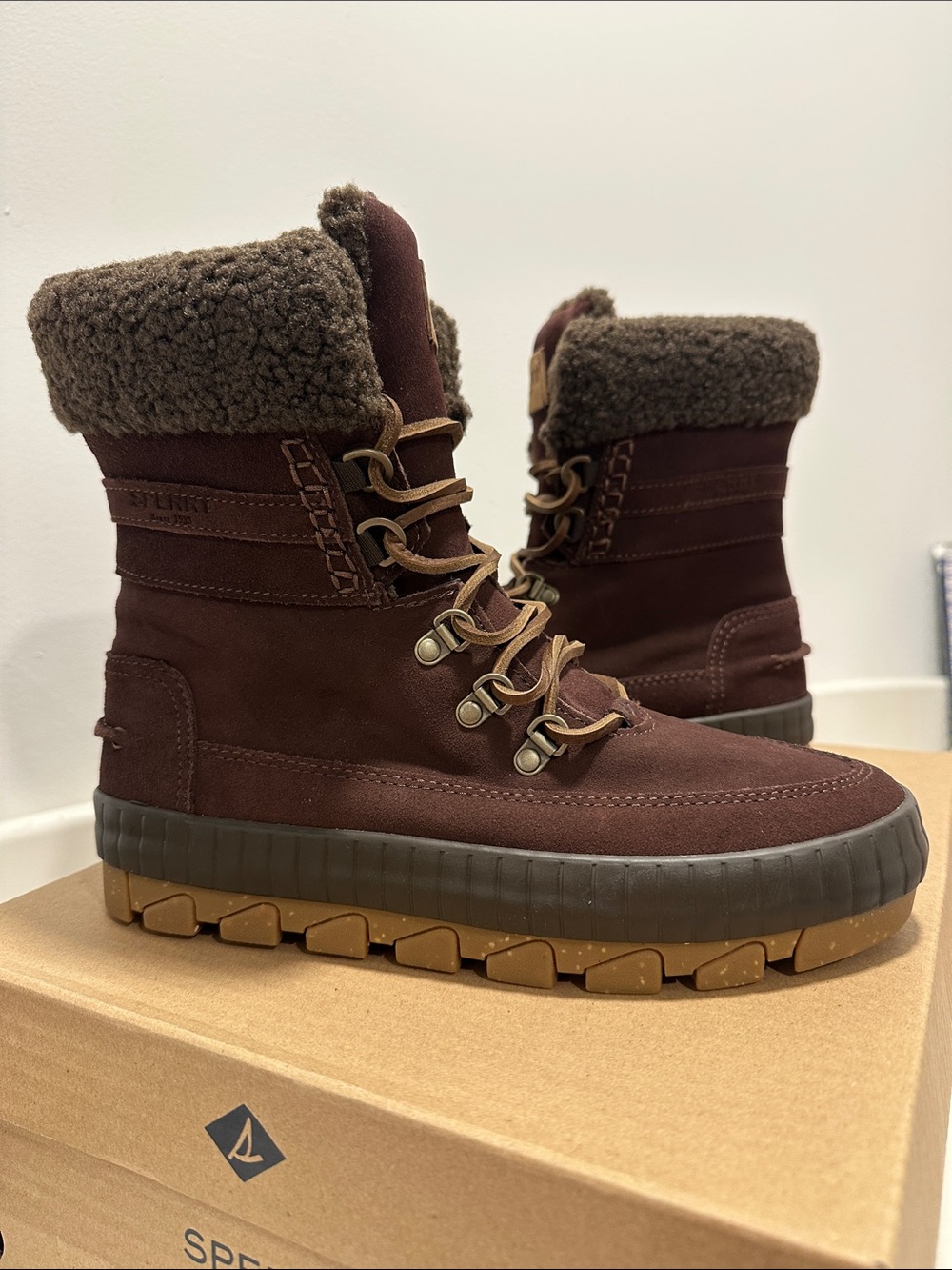 Sperry Women's Dark Brown Sherpa-Trim Lace-Up Winter Boots 286
